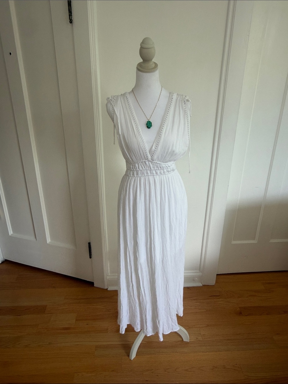 White V-Neck Maxi Dress SZ L